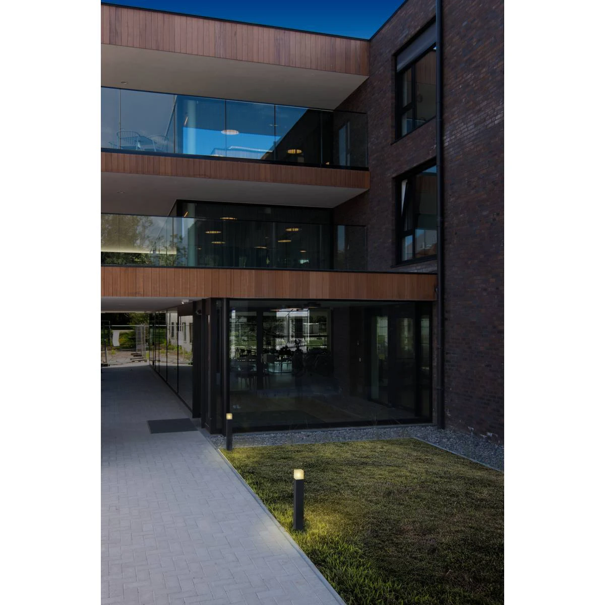 Graffit 60 - Square Anthracite IP44 E27 Max 11w 230v - 60cm Height - Surface Or Spike Mounted Bollard - Image 3