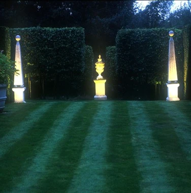 Spike12 Anthracite 240v 12w 2700k 1250 Lumens IP67 40 Degree Beam Angle Spotlight - Image 5