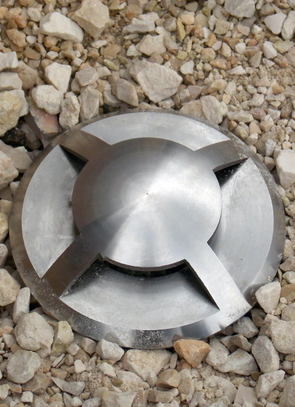 QuadMarka - 240v 316 Stainless Steel GU10 IP67 Recessed Light 4 Windows 360 Degree Of Light - Image 5