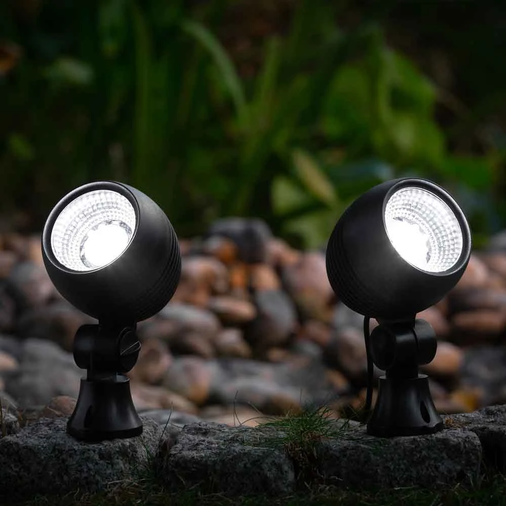 Globe Solar Spotlights (Set Of 2) - 120 Lumens - Cool White LED With Separate Solar Panel - Image 2