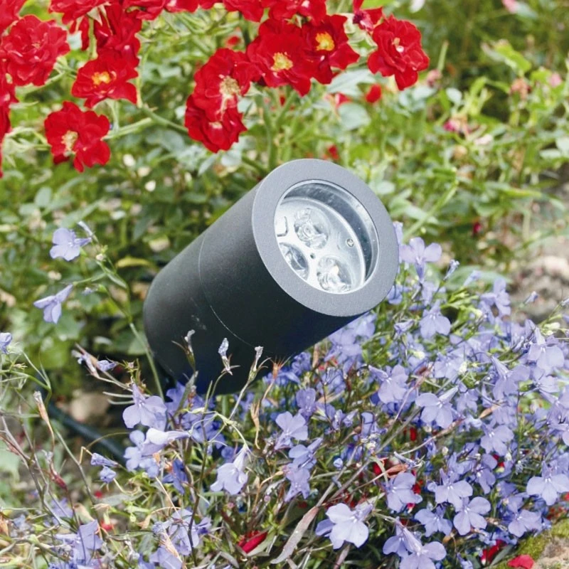 Compact Black Powder Coated 240v - Aluminium IP65 GU10 Spike Spotlight - Image 4