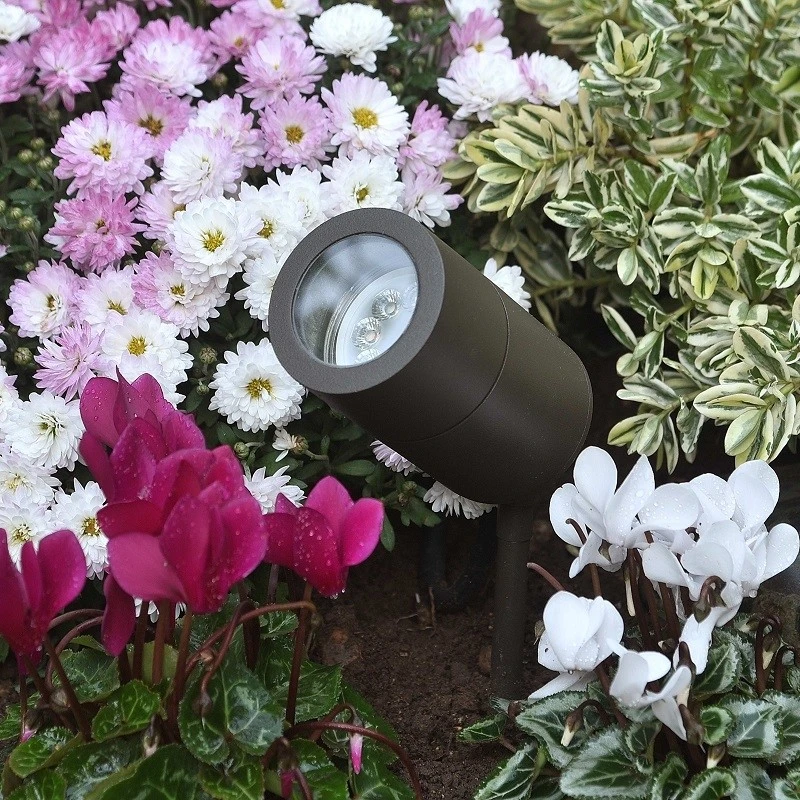 Compact Spike Spotlight - 240v - Rustic Brown - GU10, IP65 - Image 3