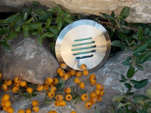 Linalite – 240V Louvered In-Wall In-Ground Step Light 316 Stainless Steel - Image 3