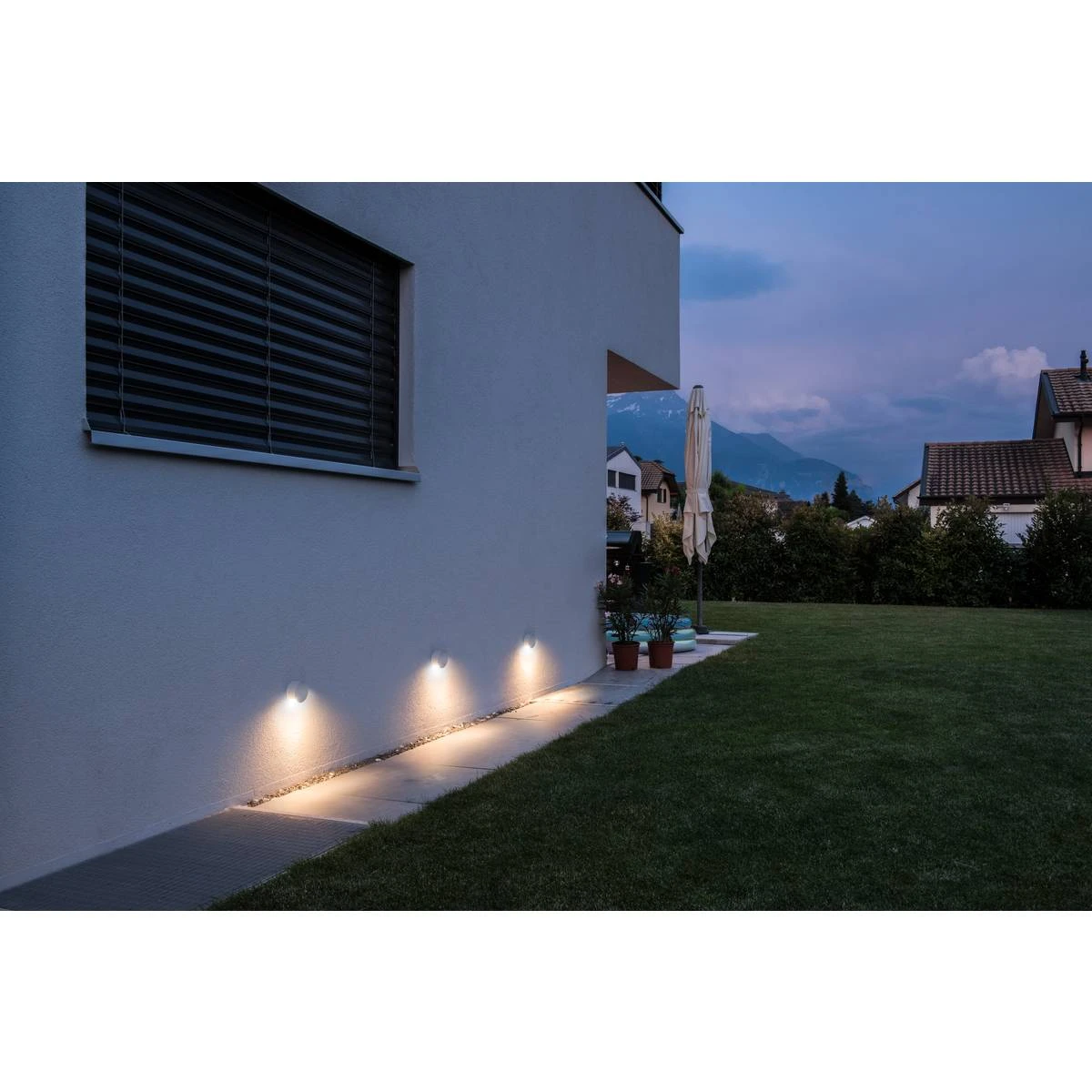 Pema LED - Outdoor Wall Light, 240v White Surface LED 4.7w, 3,000k, 125 Lumens, IP44 - Image 3