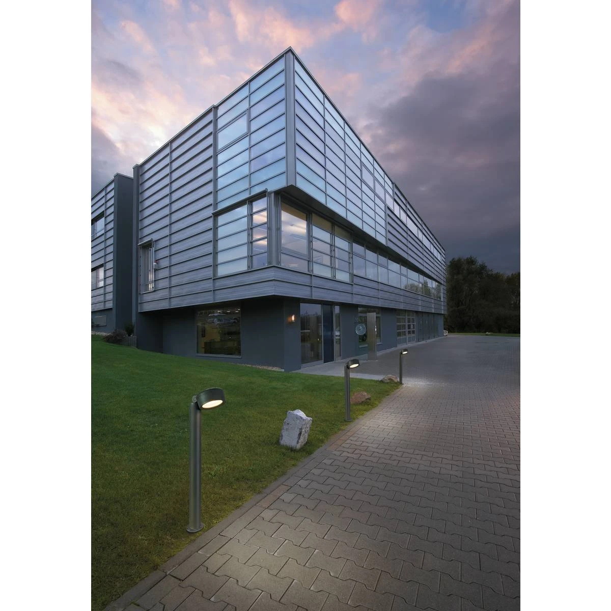 Eskina - Anthracite-IP65 14.5w 1000 Lm 220-240v Switchable 3000k/4000k 80cm Height - Path Light - 2 Heights - Image 2