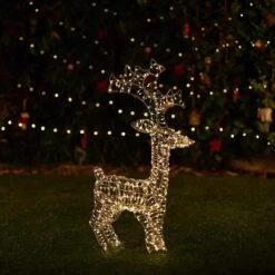 USB Solar Small Christmas Reindeer 600 LEDs In Dual White Colour Temperatures