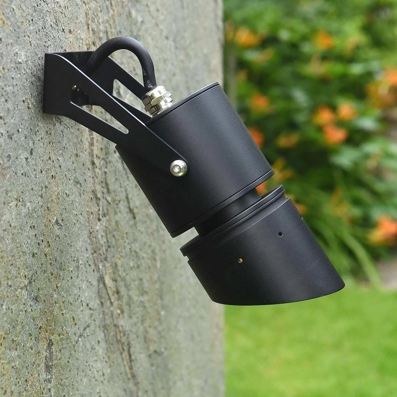 Titan 26 Black 240v - LED 26w 3000k 2272 Lumens 36 Degree Beam Angle Mains IP65 Spotlight - Image 5